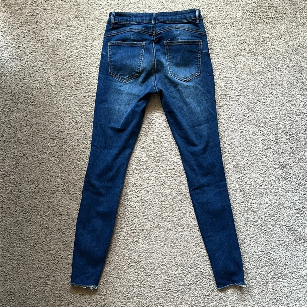 Refuge Rio Ripped Jean - Picture 3 of 3